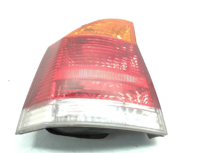 Recambio de piloto trasero izquierdo para opel vectra c berlina club referencia OEM IAM 02461548  