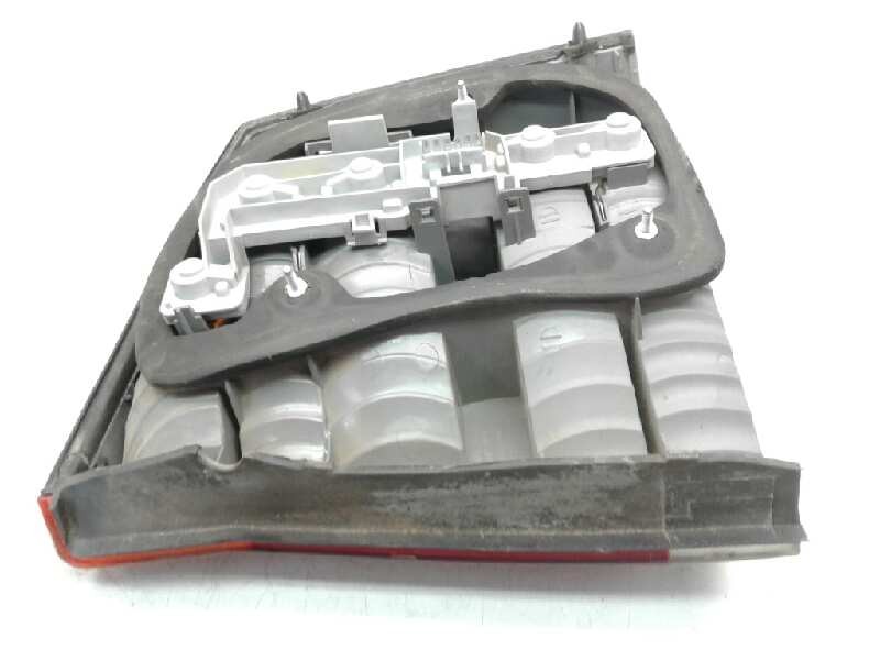 Recambio de piloto trasero izquierdo para opel vectra c berlina club referencia OEM IAM 02461548  