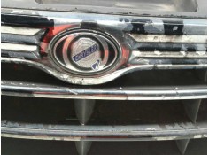 Recambio de rejilla delantera para chrysler voyager (rg) 2.8 crd grand voyager limited referencia OEM IAM 04857958AA   2
