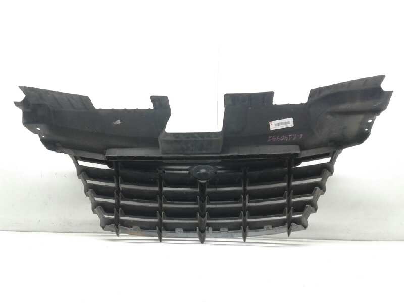 Recambio de rejilla delantera para chrysler voyager (rg) 2.8 crd grand voyager limited referencia OEM IAM 04857958AA  