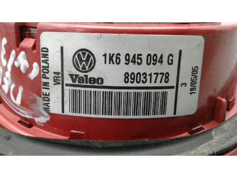 Recambio de piloto trasero derecho porton para volkswagen golf v berlina (1k1) sportline referencia OEM IAM 1K6945094G  