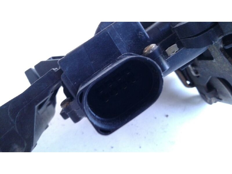 Recambio de cerradura puerta delantera derecha para volkswagen passat variant (3b5) 1.9 tdi referencia OEM IAM   