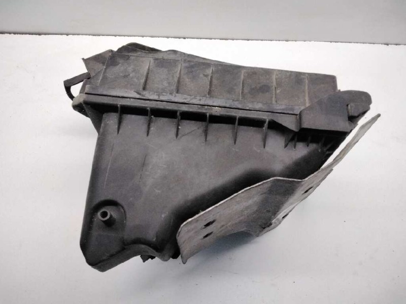 Recambio de caja filtro de aire para audi a4 berlina (8e) 2.0 tdi 16v (103kw) referencia OEM IAM   