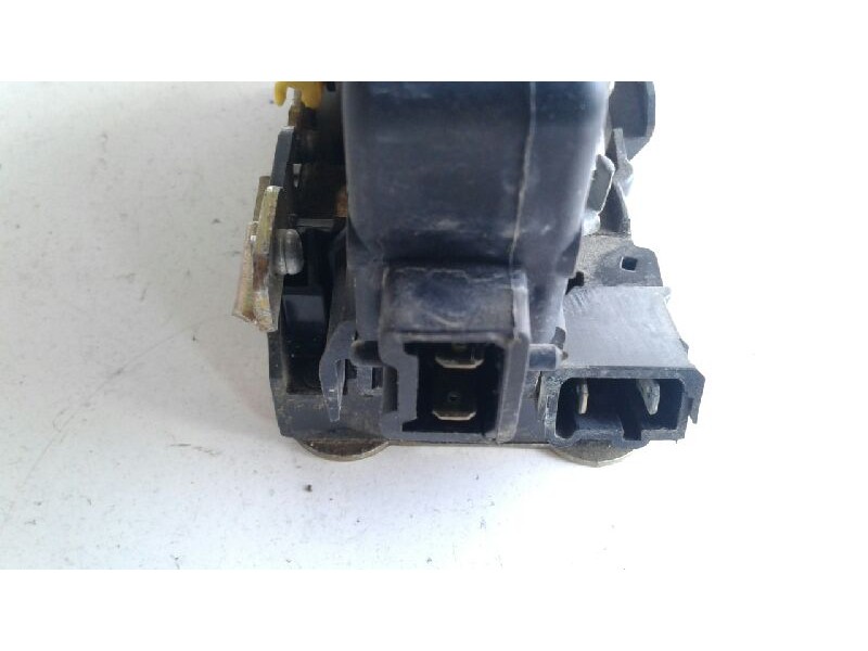 Recambio de cerradura puerta delantera izquierda para renault laguna (b56) 2.2 dt rxe referencia OEM IAM 7701045753  