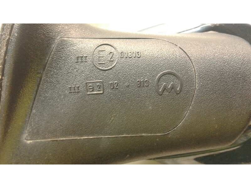 Recambio de retrovisor derecho para ford escort berlina/turnier 1.6 16v cat referencia OEM IAM 01813  