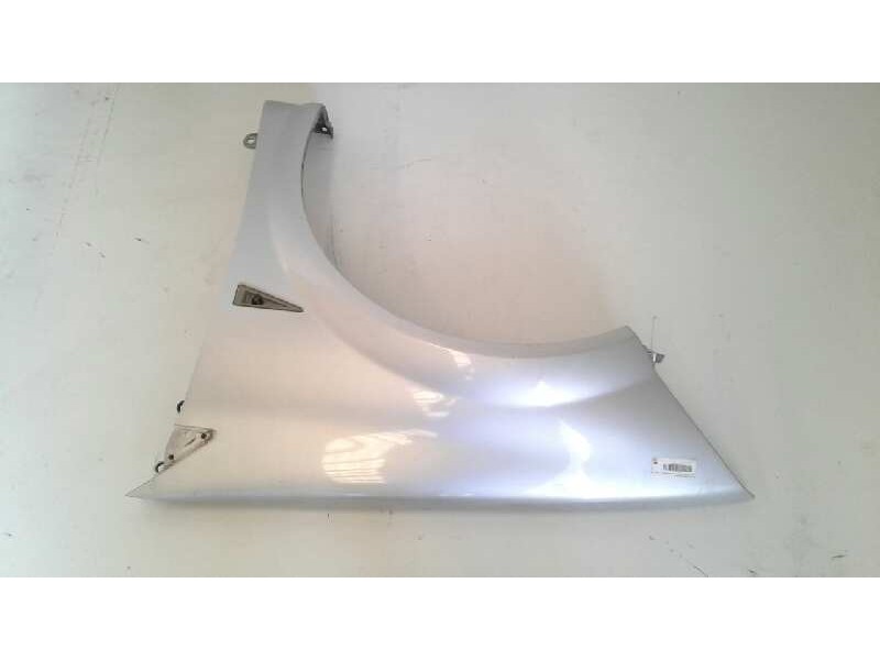 Recambio de aleta delantera izquierda para renault megane ii berlina 5p confort dynamique referencia OEM IAM 8200495402  