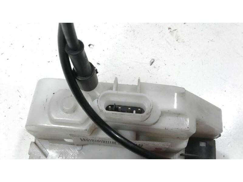 Recambio de cerradura puerta delantera izquierda para renault megane ii berlina 5p confort dynamique referencia OEM IAM 027776  