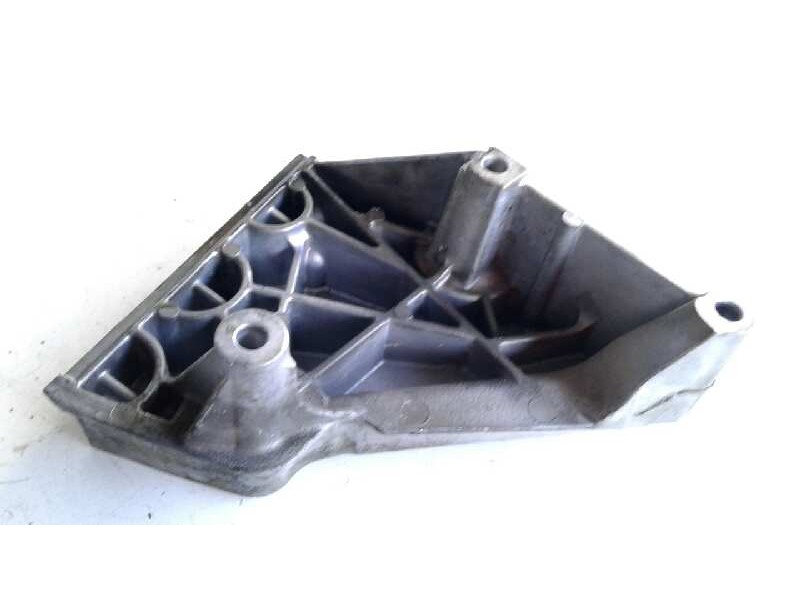 Recambio de soporte motor derecho inferior para seat leon (5f1) 1.6 tdi referencia OEM IAM 03L199207A CASCO 