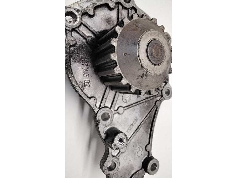Recambio de bomba agua para citroen c4 berlina cool referencia OEM IAM 160225A 26739302 