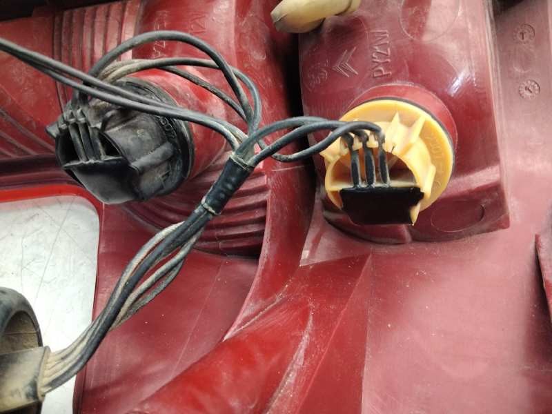 Recambio de piloto trasero derecho para citroen c4 berlina cool referencia OEM IAM 6351T8  