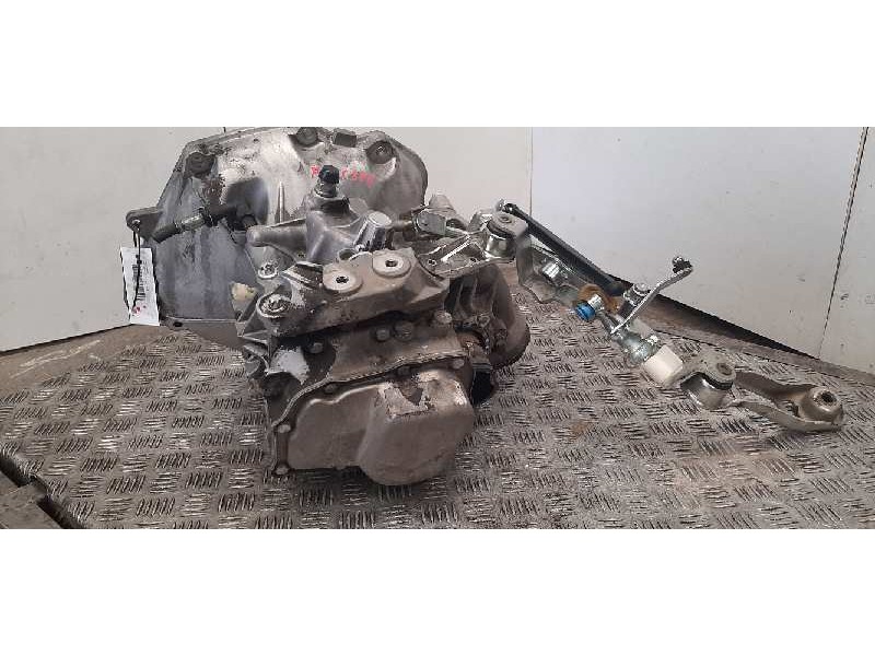 Recambio de caja cambios para opel corsa c club referencia OEM IAM F13C394  
