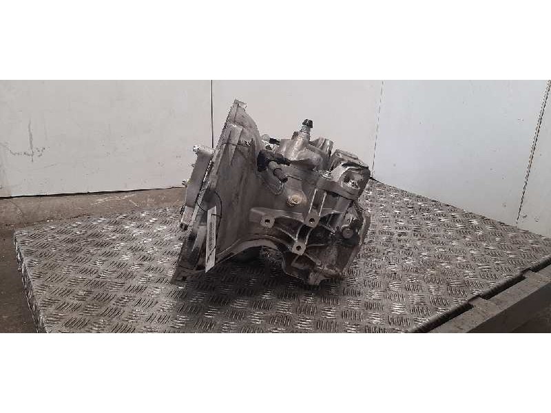 Recambio de caja cambios para opel corsa c club referencia OEM IAM F13C394  