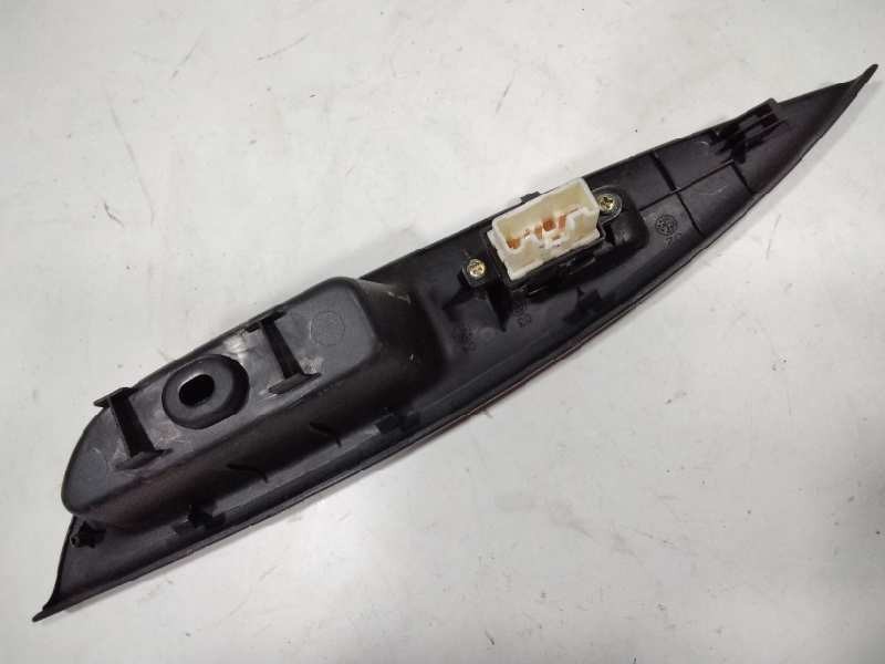 Recambio de mando elevalunas trasero derecho para mazda 6 berlina (gg) 2.0 crtd 136 active (5-ptas.) referencia OEM IAM GP9G6638