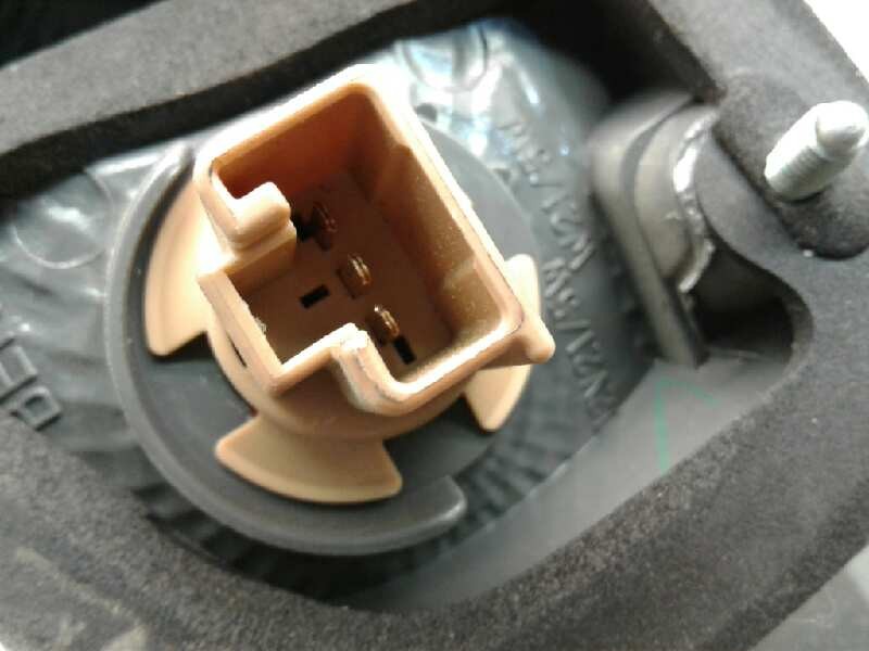 Recambio de piloto trasero derecho para mazda 6 berlina (gg) 2.0 crtd 136 active (5-ptas.) referencia OEM IAM GR1A51150A  