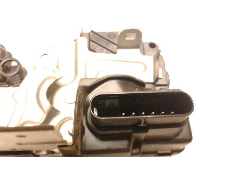 Recambio de cerradura puerta delantera derecha para volvo v40 2.0 diesel cat referencia OEM IAM 932635103RH  