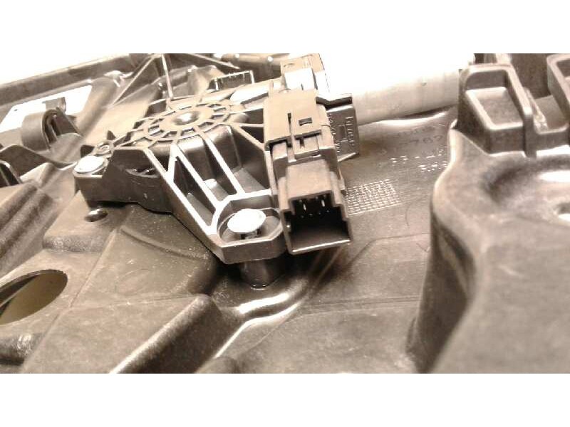 Recambio de elevalunas trasero derecho para volvo v40 2.0 diesel cat referencia OEM IAM 3638514  