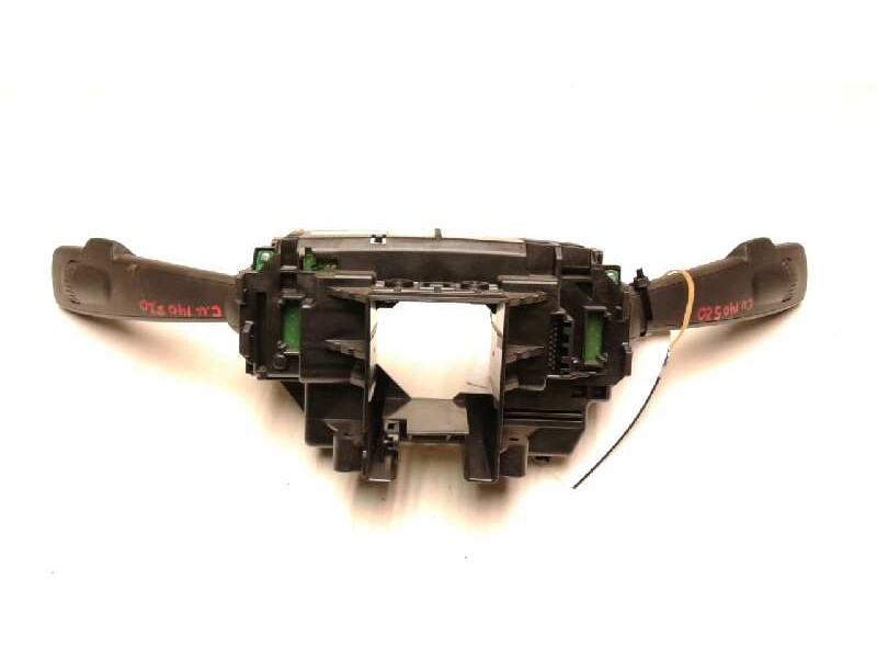 Recambio de mando intermitentes para volvo v40 2.0 diesel cat referencia OEM IAM 31481765  