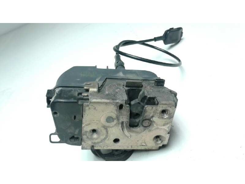 Recambio de cerradura puerta trasera izquierda para renault scenic ii confort dynamique referencia OEM IAM 8200119333  