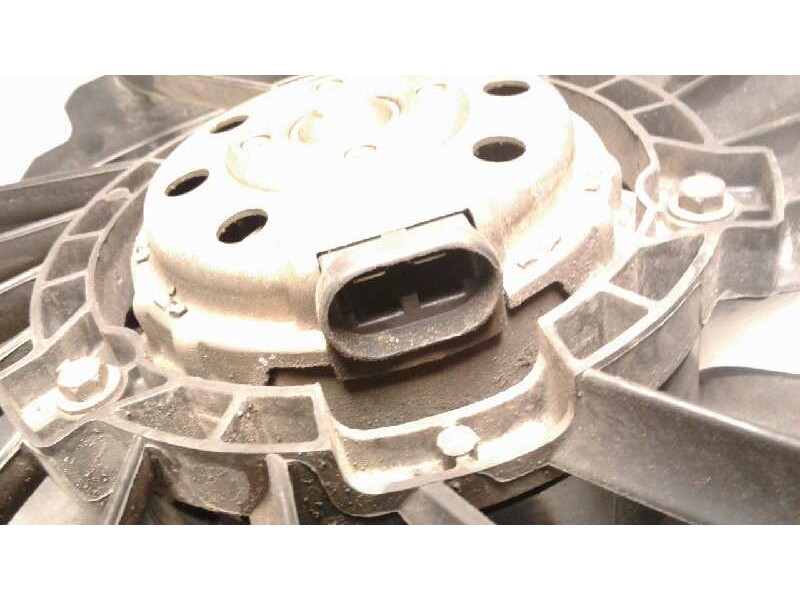 Recambio de electroventilador para renault scenic ii confort dynamique referencia OEM IAM 8200151465  