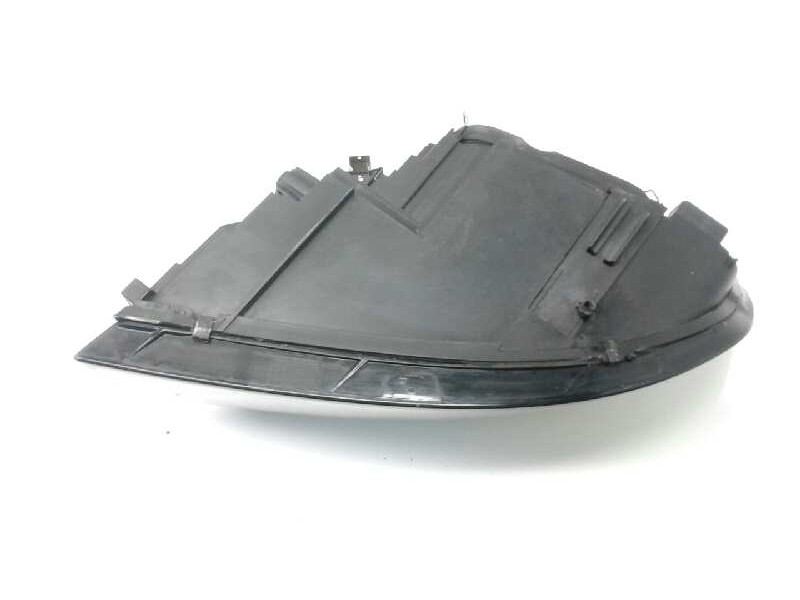 Recambio de faro derecho para volvo v50 familiar 2.0 d momentum referencia OEM IAM 31335222  