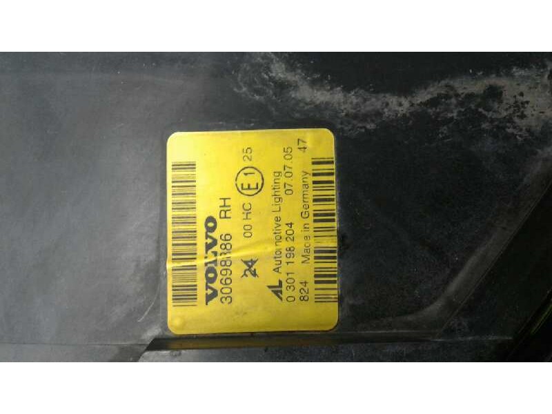 Recambio de faro derecho para volvo v50 familiar 2.0 d momentum referencia OEM IAM 31335222  