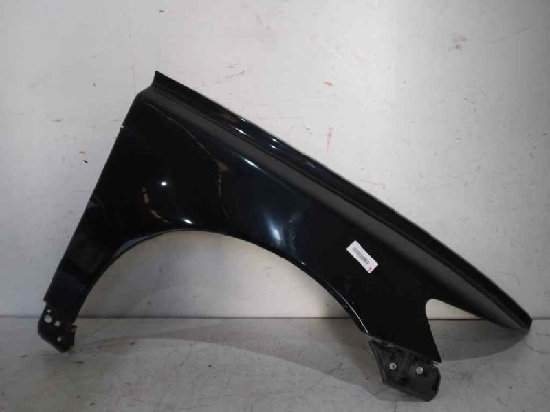 Recambio de aleta delantera derecha para volvo v50 familiar 2.4 kinetic referencia OEM IAM   