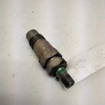 Recambio de inyector para nissan almera (n15) 2.0 diesel referencia OEM IAM   110419