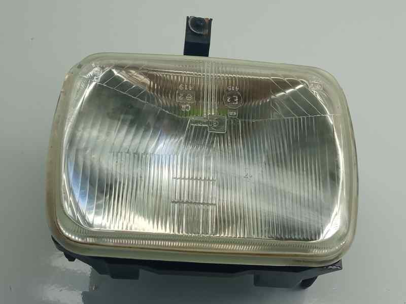 Recambio de faro derecho para renault rapid/express (f40) 1.4 básico familiar cat (f407) referencia OEM IAM 7701031920  