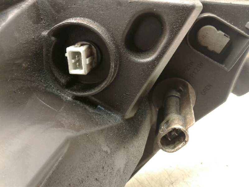 Recambio de faro izquierdo para renault trafic caja cerrada (ab 4.01) 2.5 diesel dci fap cat referencia OEM IAM 8200701354L  
