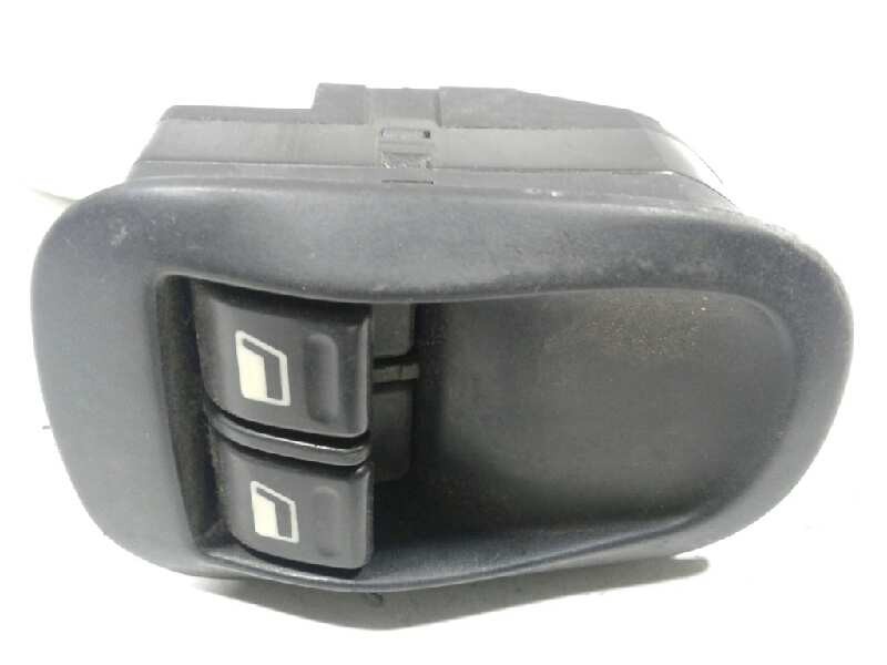 Recambio de mando elevalunas delantero izquierdo para peugeot 206 berlina xn referencia OEM IAM 0067  