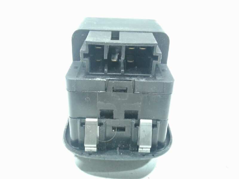 Recambio de mando elevalunas delantero izquierdo para peugeot 206 berlina xn referencia OEM IAM 0067  