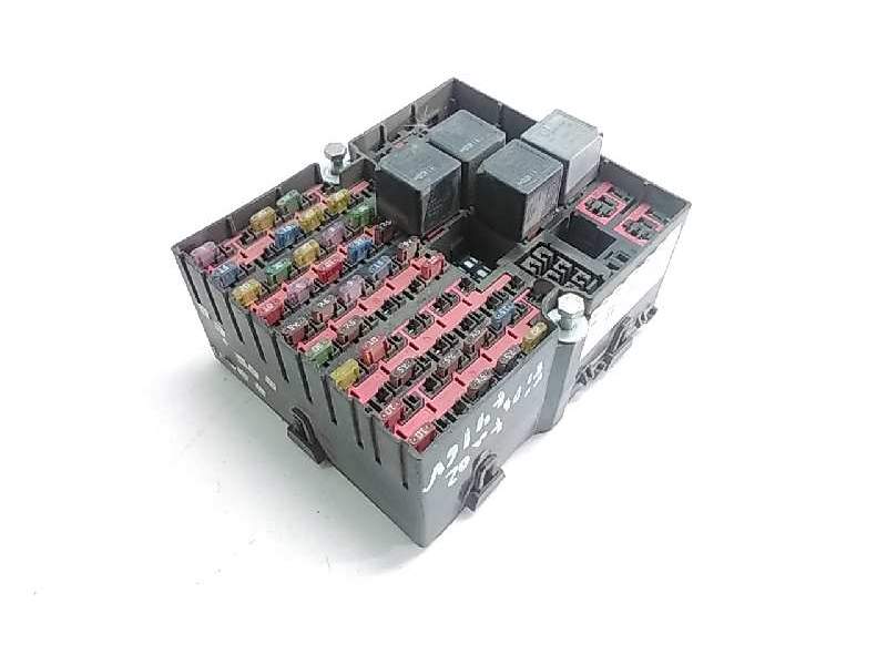 Recambio de caja fusibles para ford fiesta berlina (dx) referencia OEM IAM   110428