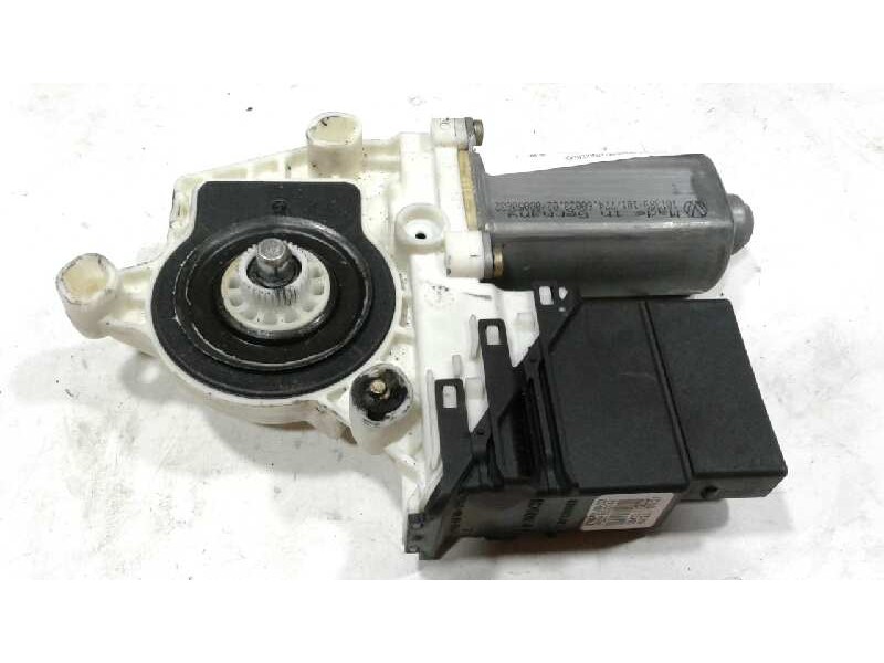 Recambio de motor elevalunas trasero izquierdo para volkswagen golf iv berlina (1j1) básico referencia OEM IAM 1JA499811C  