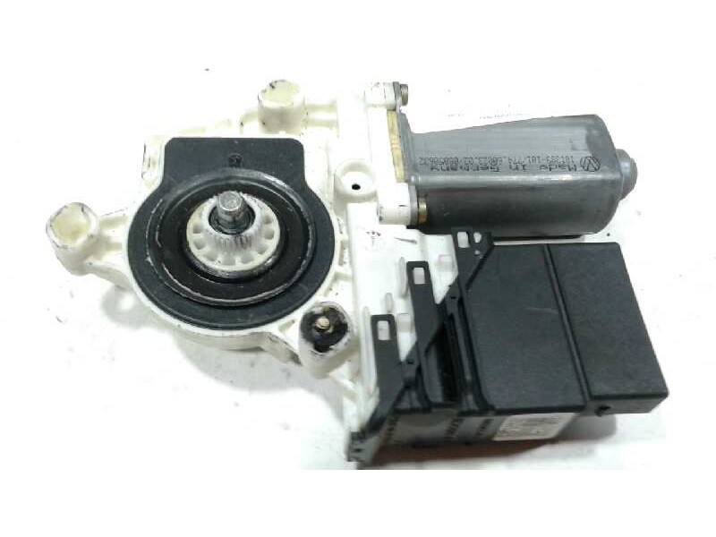 Recambio de motor elevalunas trasero izquierdo para volkswagen golf iv berlina (1j1) básico referencia OEM IAM 1JA499811C  