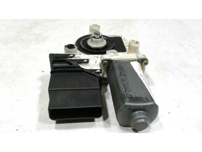 Recambio de motor elevalunas trasero izquierdo para volkswagen golf iv berlina (1j1) básico referencia OEM IAM 1JA499811C  