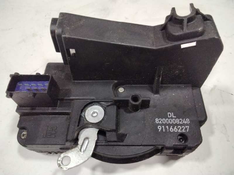 Recambio de cerradura puerta delantera derecha para opel vivaro furgón 2.7t corto referencia OEM IAM 82000082248  