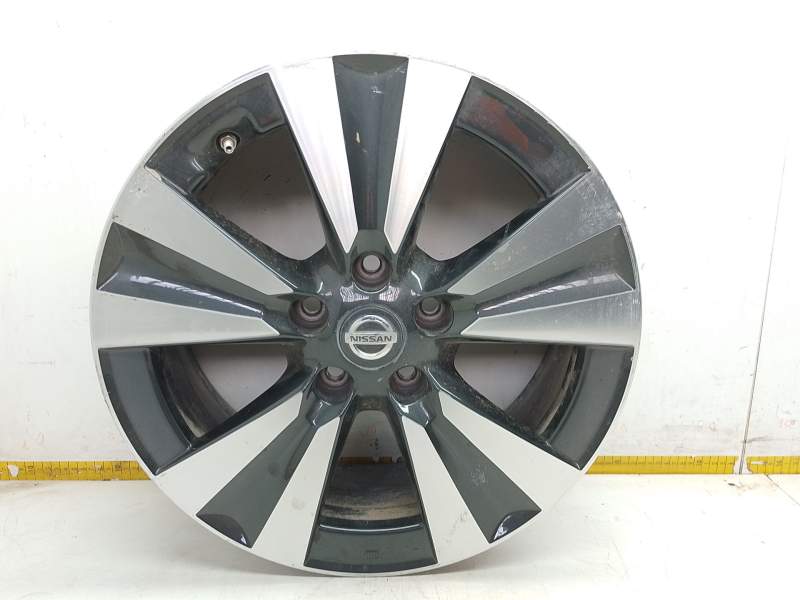 Recambio de llanta aluminio para nissan leaf (ze0) electric referencia OEM IAM 3NA3A  