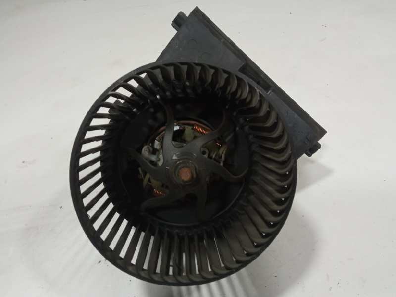 Recambio de motor calefaccion para volkswagen polo (9n1) highline referencia OEM IAM 1J1819021B  