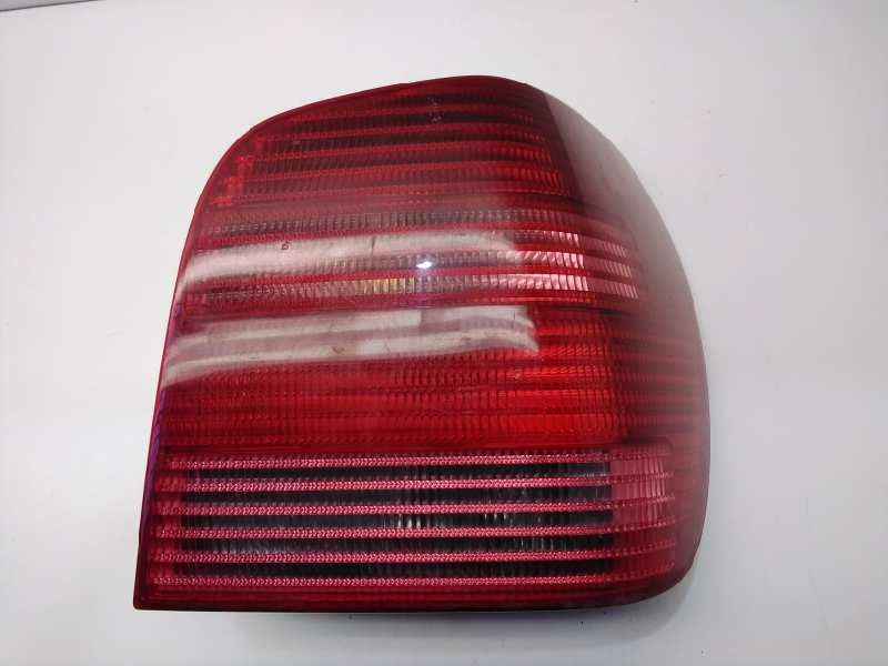 Recambio de piloto trasero derecho para volkswagen polo (9n1) highline referencia OEM IAM 6N0945096H  