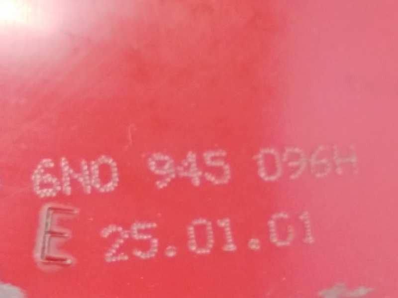 Recambio de piloto trasero derecho para volkswagen polo (9n1) highline referencia OEM IAM 6N0945096H  