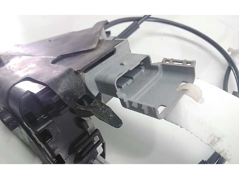 Recambio de cerradura puerta delantera izquierda para citroen c4 coupe vts referencia OEM IAM   