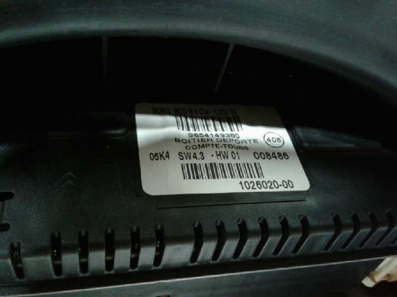 Recambio de pantalla multifuncion para citroen c4 coupe vtr referencia OEM IAM 102602000  