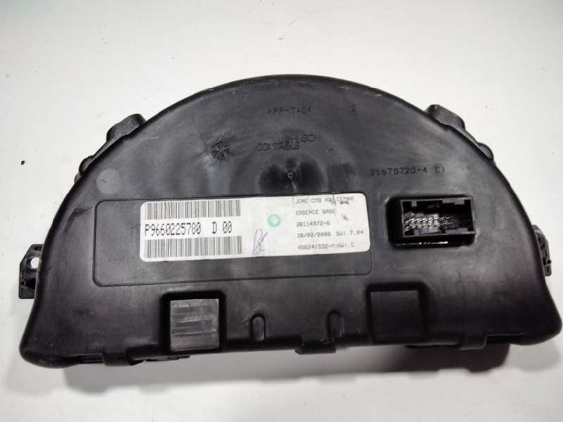 Recambio de cuadro instrumentos para citroen c3 1.4 sx plus referencia OEM IAM 21678720  