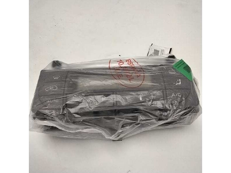 Recambio de mando climatizador para citroen c3 1.4 sx plus referencia OEM IAM 96533393XT  