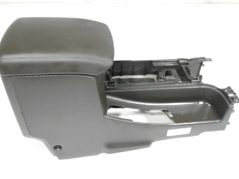 Recambio de apoyabrazos central para nissan pathfinder (r50) referencia OEM IAM   