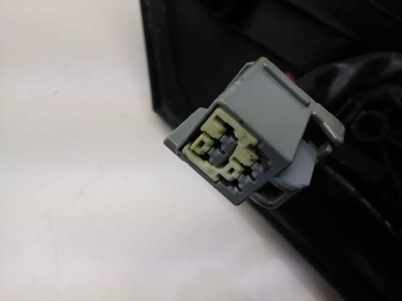 Recambio de retrovisor derecho para ford focus berlina (cap) 1.6 tdci cat referencia OEM IAM   