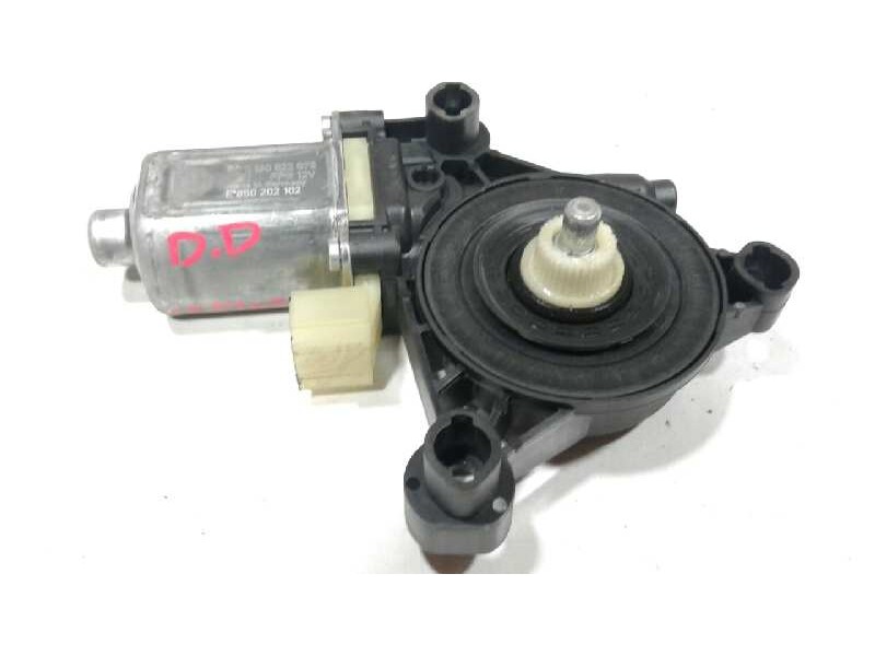 Recambio de motor elevalunas delantero derecho para seat leon (kl1) fr referencia OEM IAM 5Q0959802C  