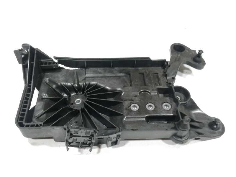 Recambio de soporte de bateria para seat leon (kl1) fr referencia OEM IAM 5WA915331  