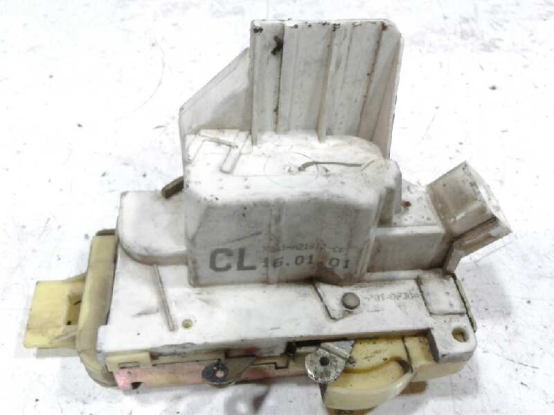 Recambio de cerradura puerta delantera derecha para ford focus berlina (cak) ambiente referencia OEM IAM 4057969  