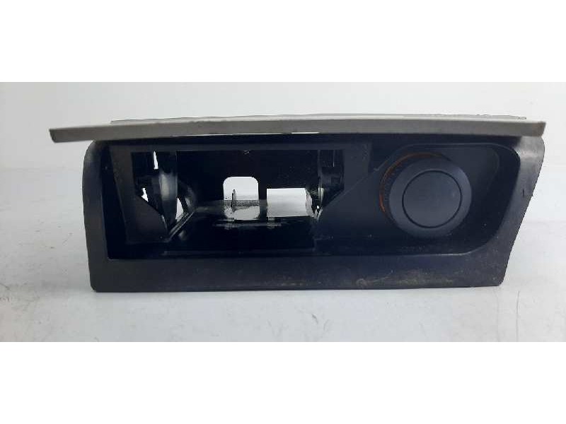 Recambio de cenicero para opel astra j gtc referencia OEM IAM 331985437  